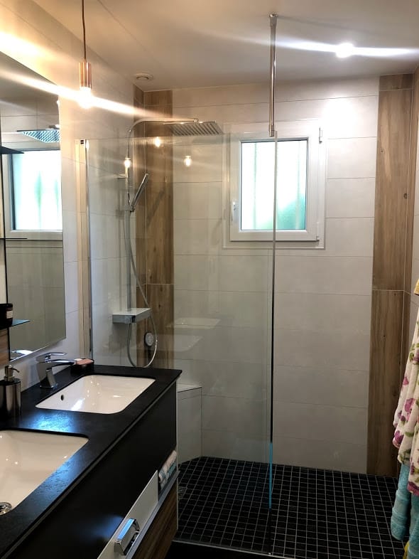 Salle de bain posée à CHANGÉ - Lavaleur
