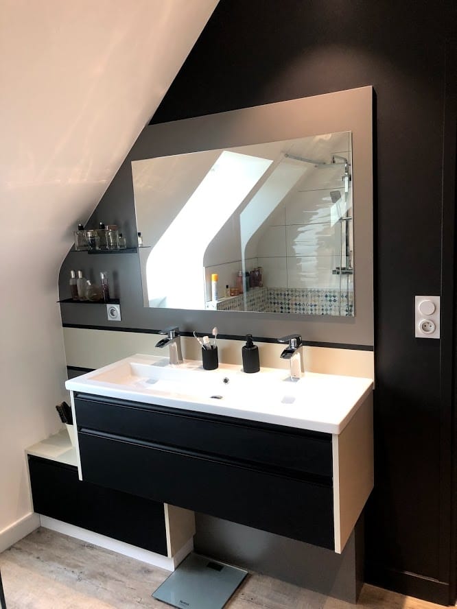 Nouvelle salle de bain à l&rsquo;étage à Changé