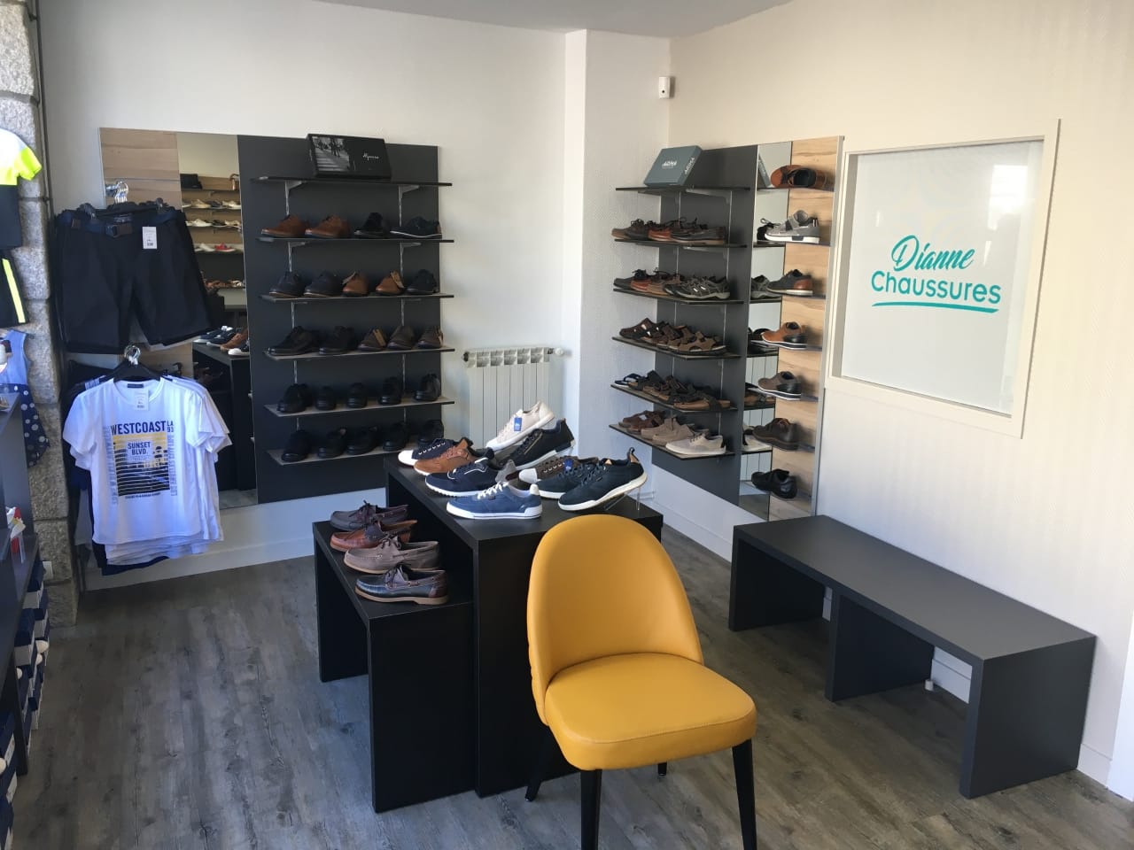 Magasin de chaussures à Pré en Pail - Lavaleur